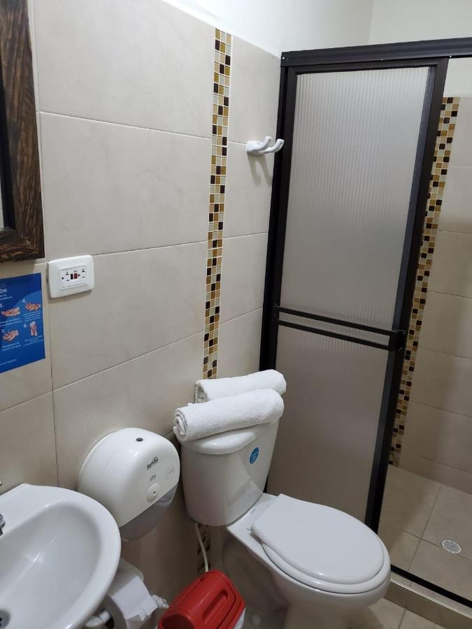 Hotel Cataluna Перейра Экстерьер фото