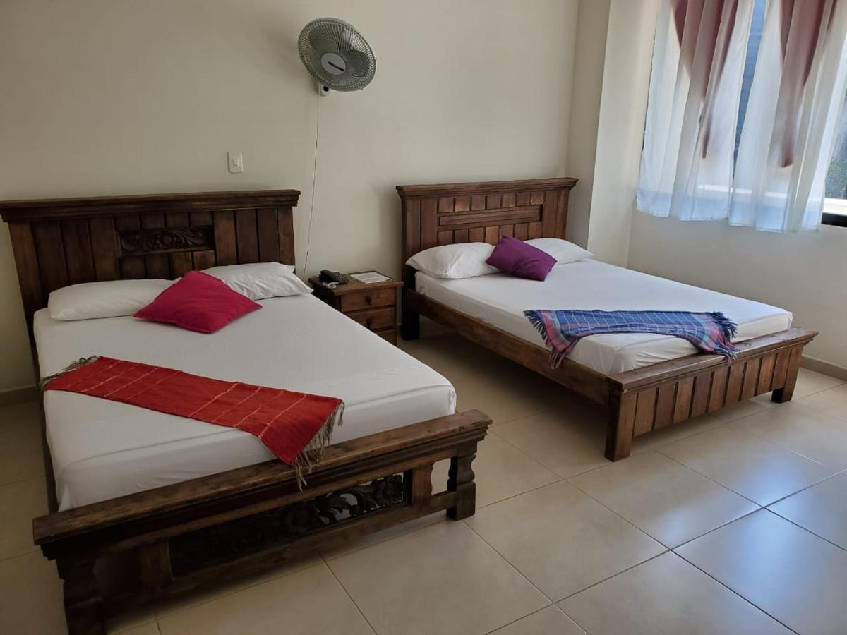 Hotel Cataluna Перейра Экстерьер фото