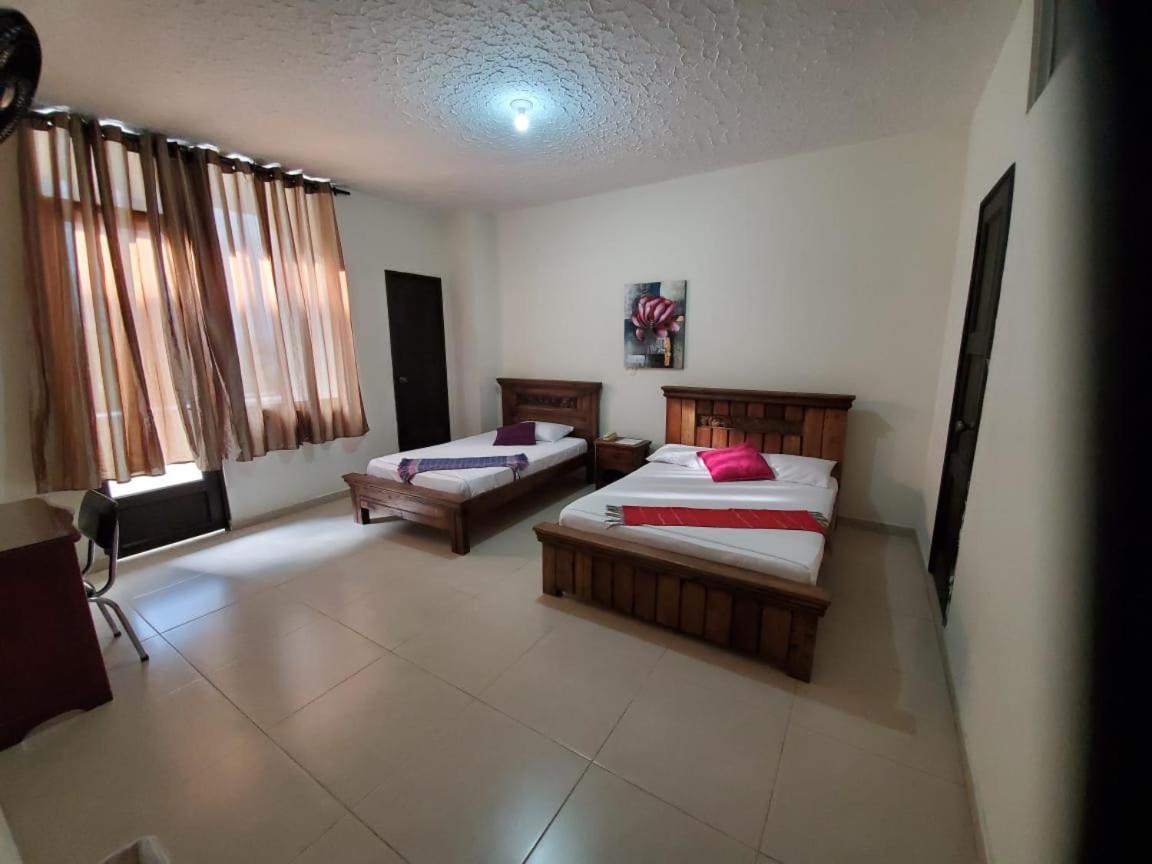 Hotel Cataluna Перейра Экстерьер фото