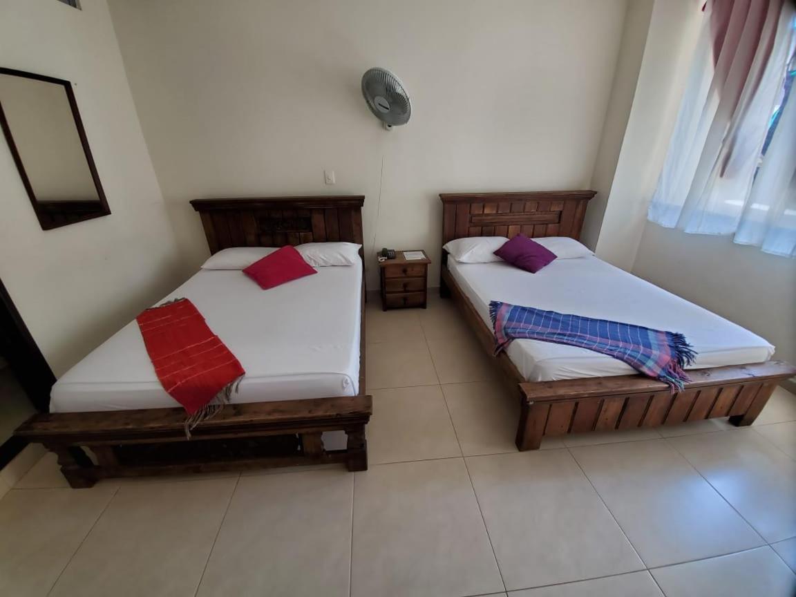 Hotel Cataluna Перейра Экстерьер фото