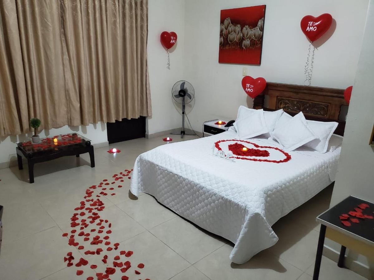 Hotel Cataluna Перейра Экстерьер фото