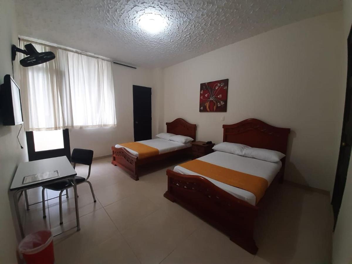 Hotel Cataluna Перейра Экстерьер фото